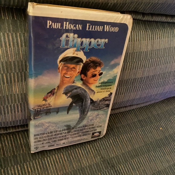 VHS Player And Tapes - Picture 15 of 16